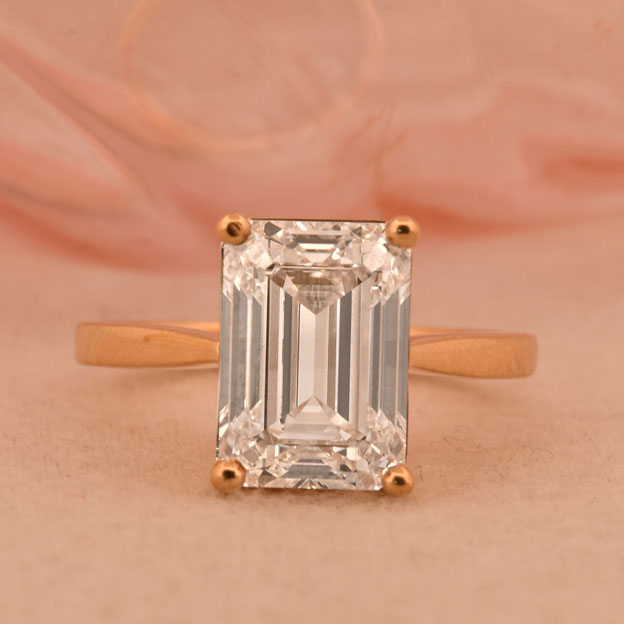 Prong (Solitaire) Setting